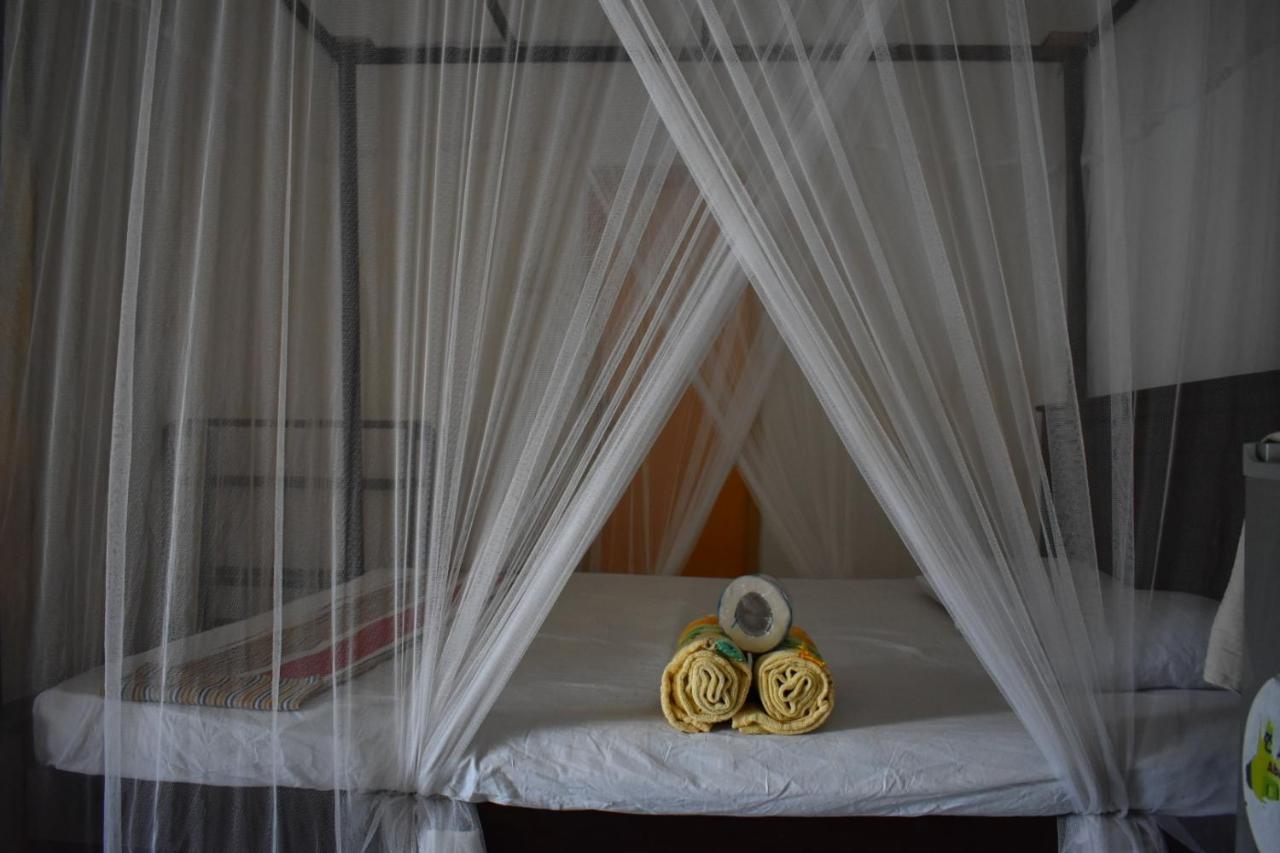 Aroma Guest House Mirissa Extérieur photo