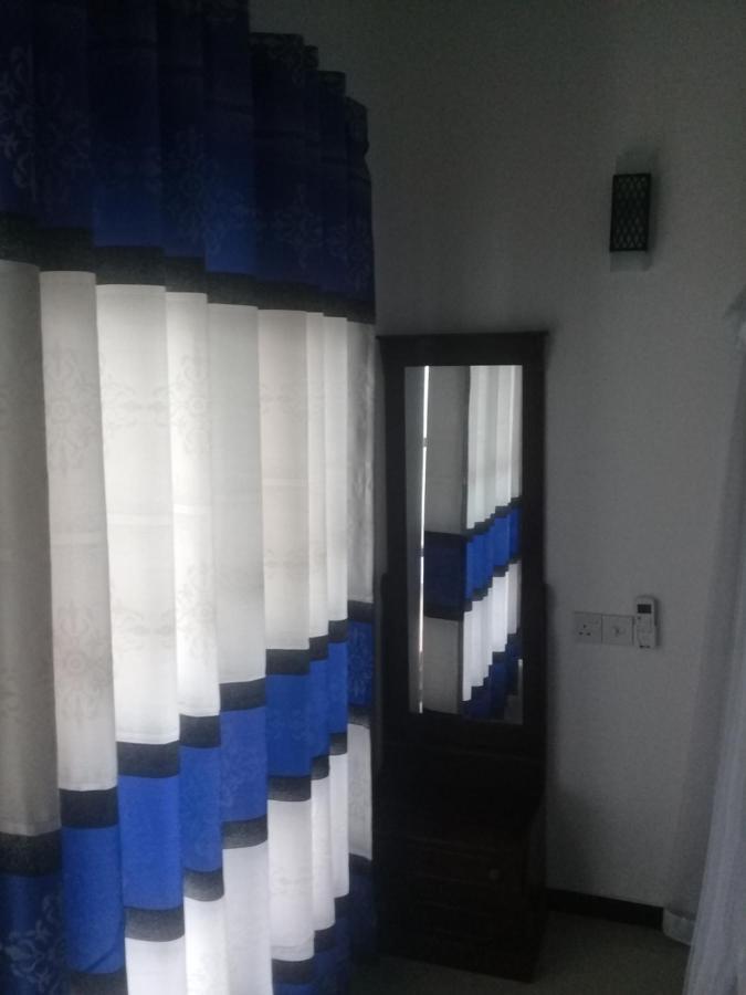 Aroma Guest House Mirissa Extérieur photo